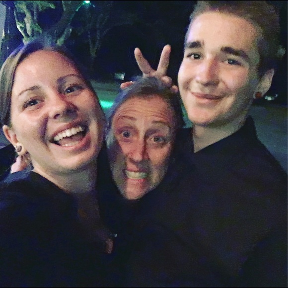 Meet your Posher, Caitlyn - Picture 6 of 6